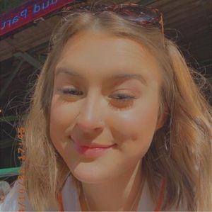 Meet your Posher, Alisa